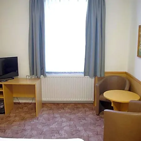 Zum Walfisch Hotel 2*