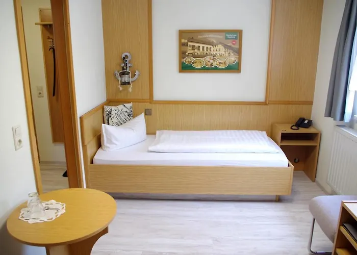 Zum Walfisch Hotel 2*