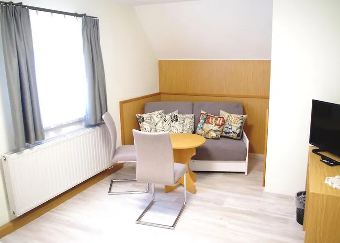 Hotel Zum Walfisch 2*